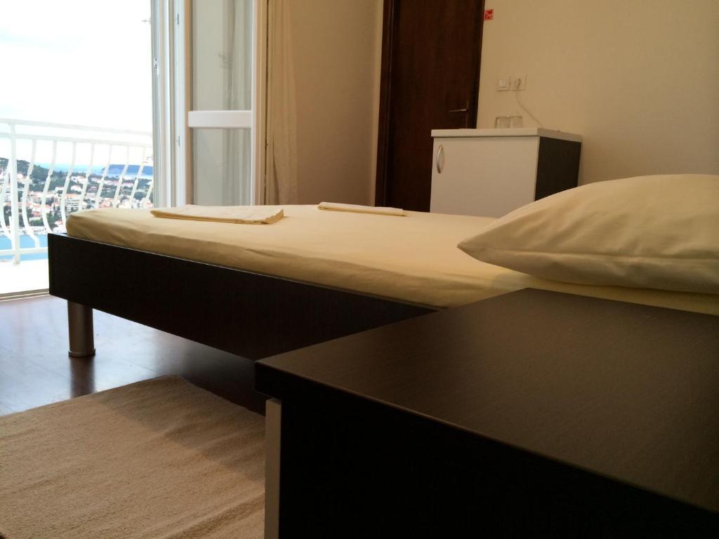 Rooms Tomas ドゥブロブニク 部屋 写真